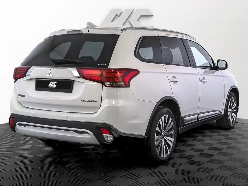 Mitsubishi Outlander, 2019 г.