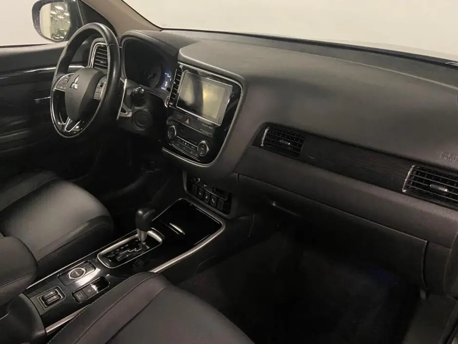 Mitsubishi Outlander, 2018 г.