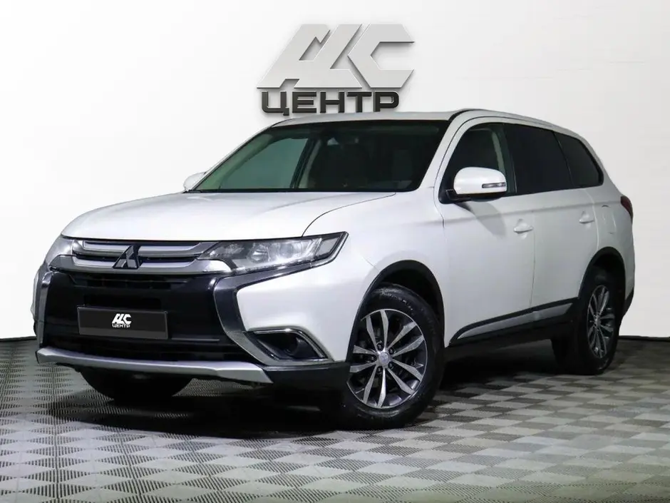 Mitsubishi Outlander, 2017 г.