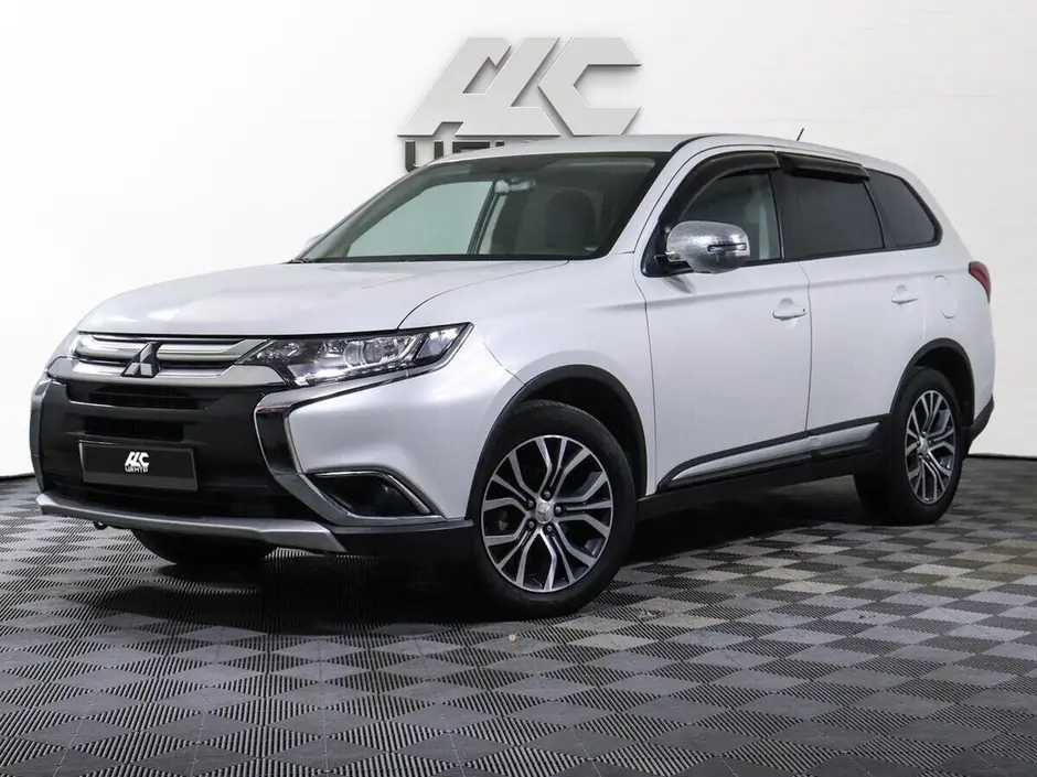 Mitsubishi Outlander, 2016 г.