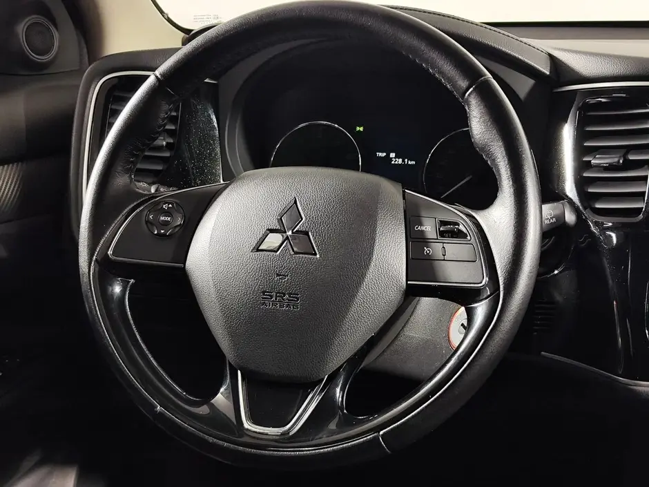 Mitsubishi Outlander, 2015 г.