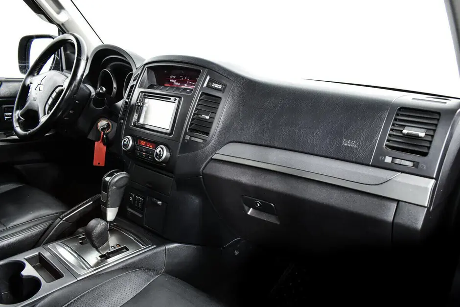 Mitsubishi Pajero, 2011 г.