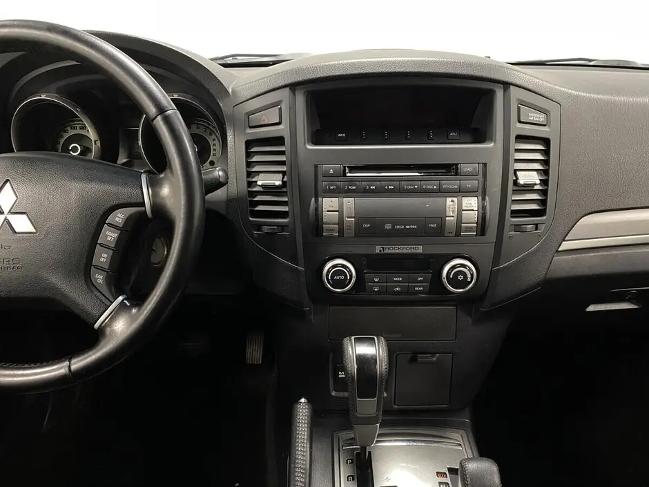 Mitsubishi Pajero, 2011 г.