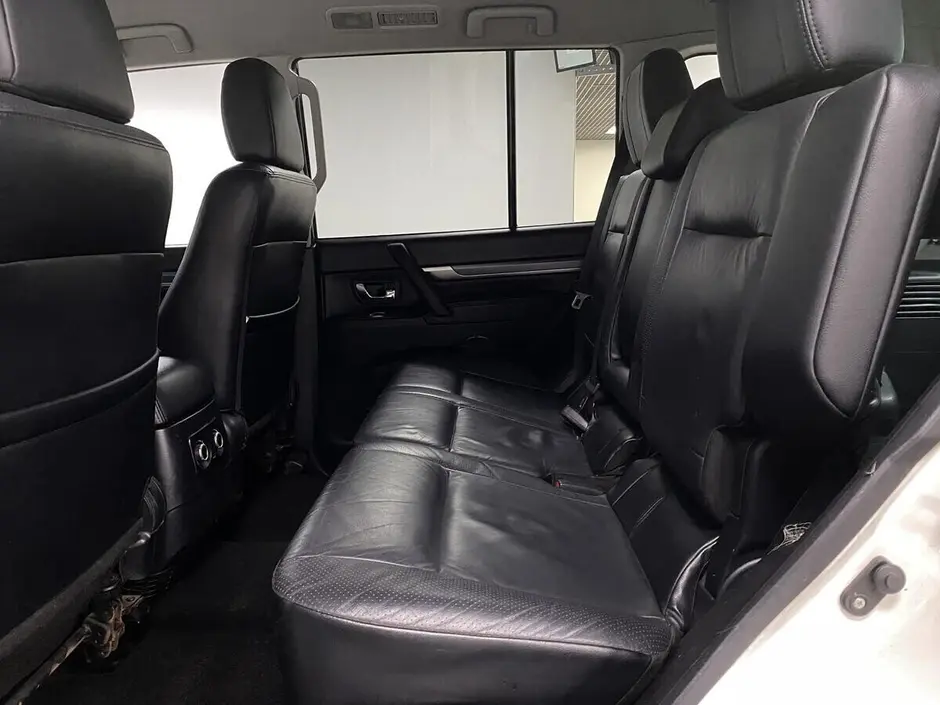 Mitsubishi Pajero, 2011 г.