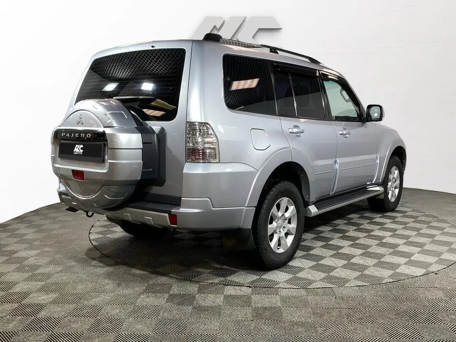 Mitsubishi Pajero, 2012 г.