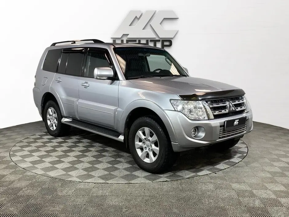 Mitsubishi Pajero, 2012 г.