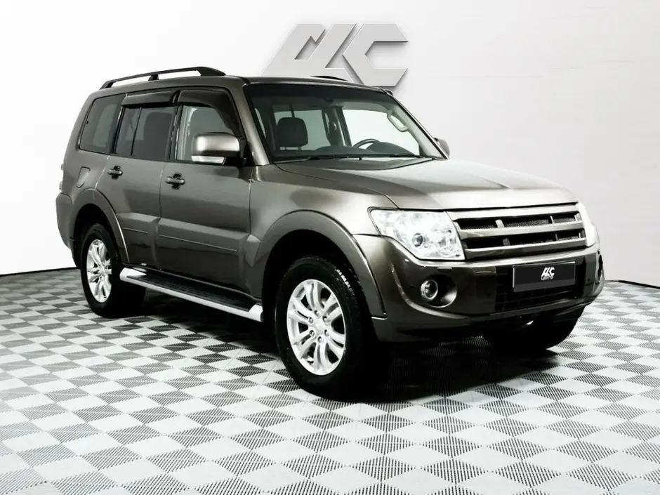Mitsubishi Pajero, 2012 г.