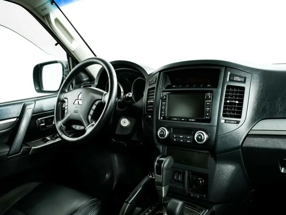 Mitsubishi Pajero, 2012 г.
