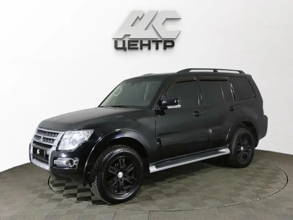 Mitsubishi Pajero, 2017 г.