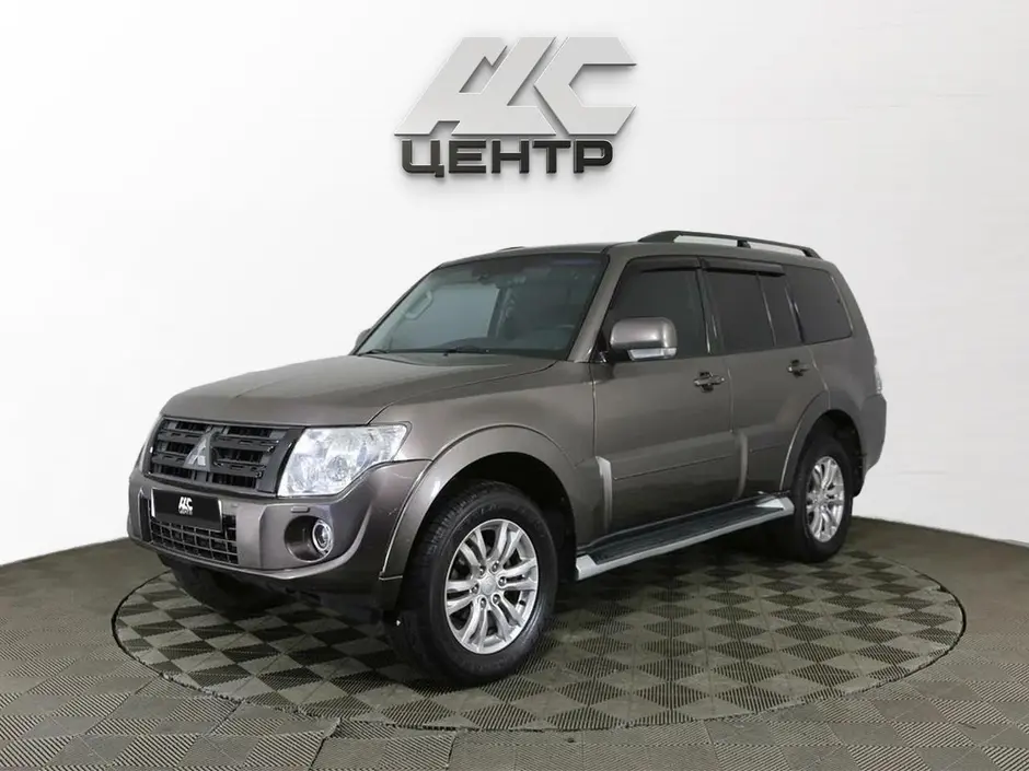 Mitsubishi Pajero, 2012 г.