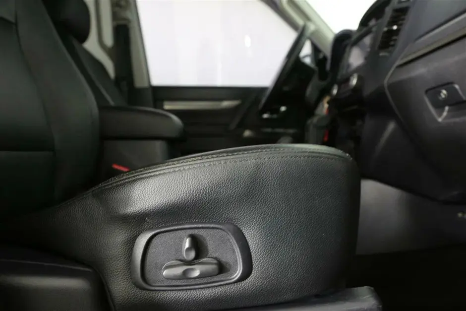 Mitsubishi Pajero, 2012 г.