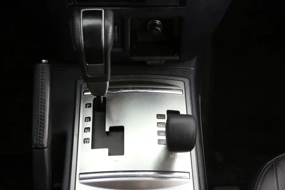 Mitsubishi Pajero, 2012 г.