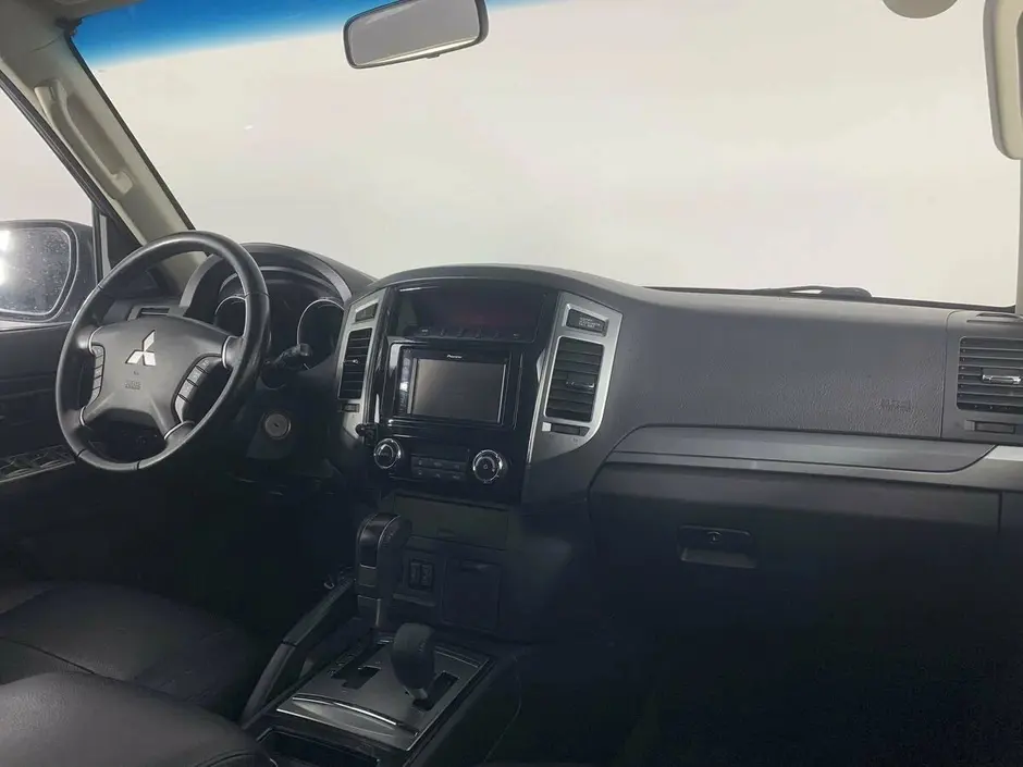 Mitsubishi Pajero, 2014 г.