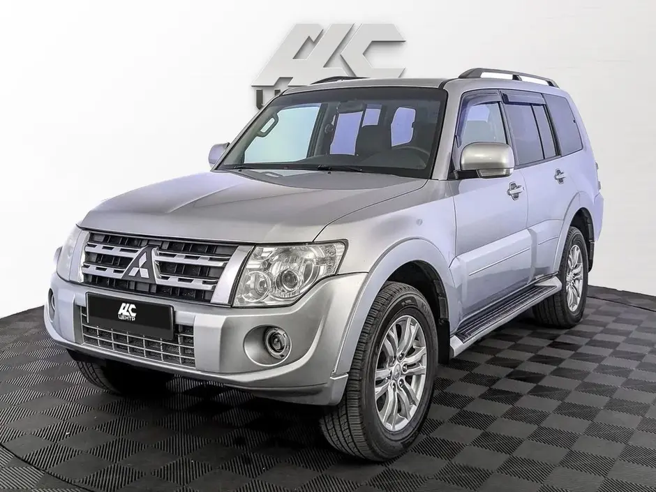 Mitsubishi Pajero, 2011 г.