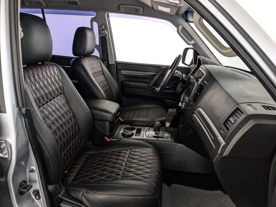 Mitsubishi Pajero, 2011 г.