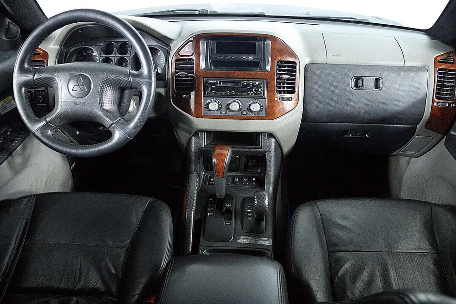 Mitsubishi Pajero, 2006 г.