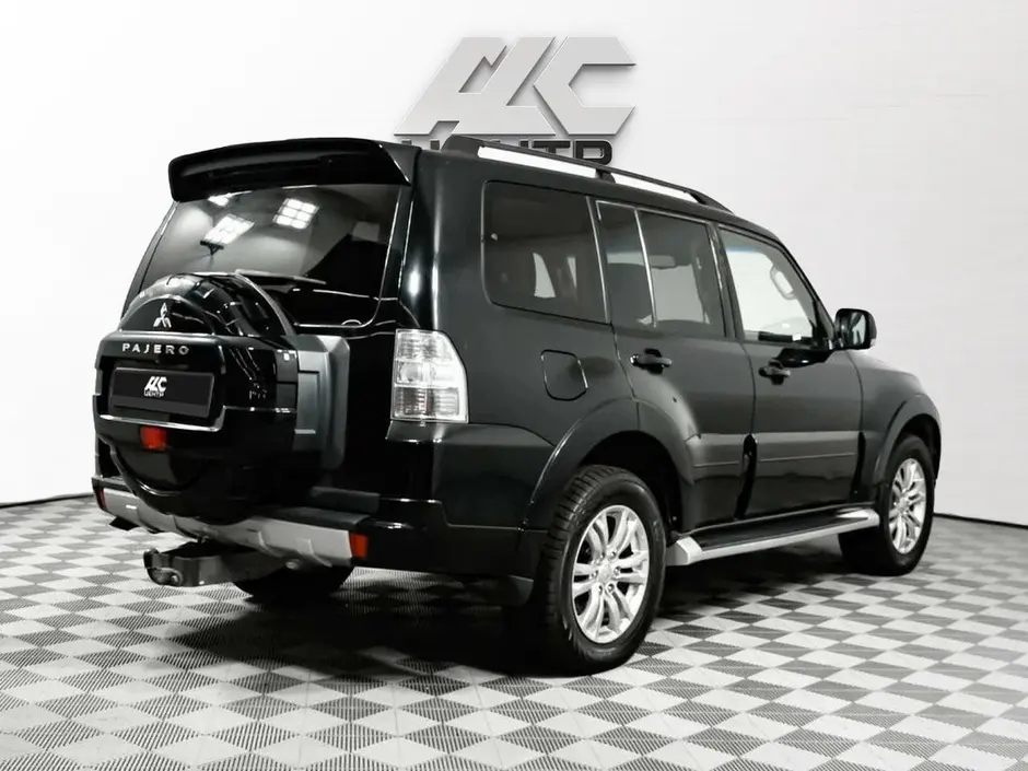 Mitsubishi Pajero, 2012 г.