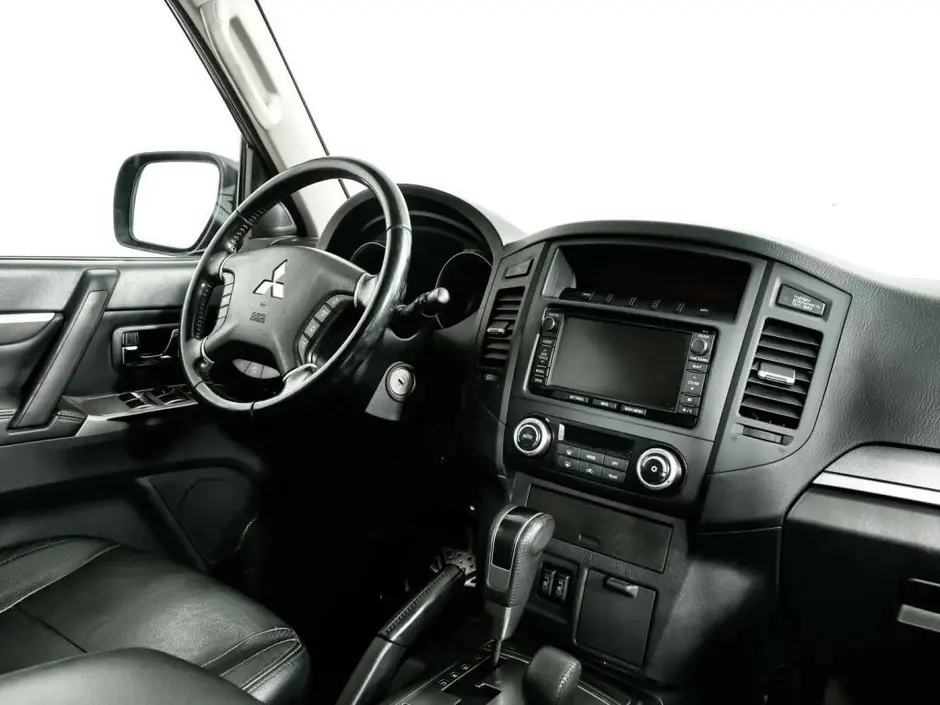 Mitsubishi Pajero, 2012 г.