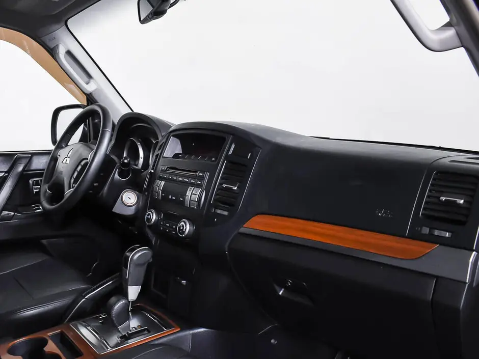 Mitsubishi Pajero, 2008 г.