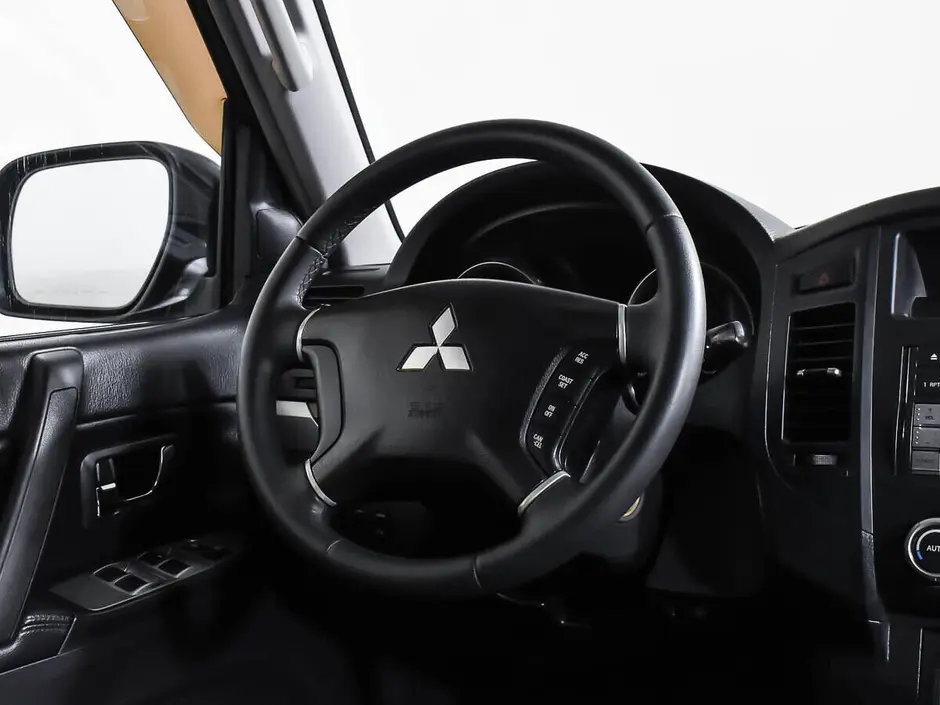 Mitsubishi Pajero, 2008 г.