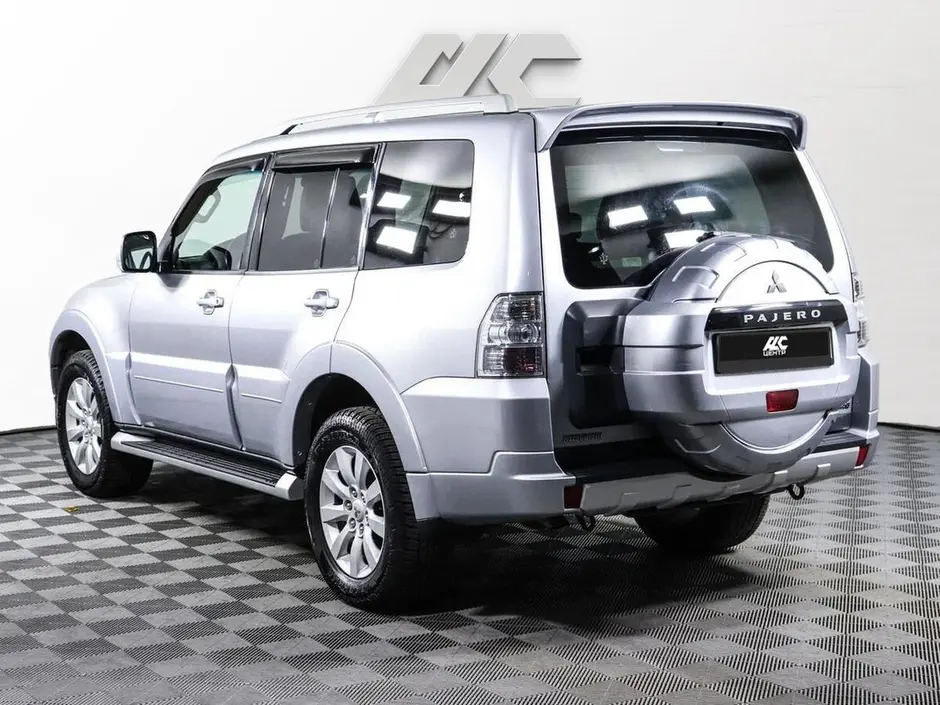Mitsubishi Pajero, 2011 г.