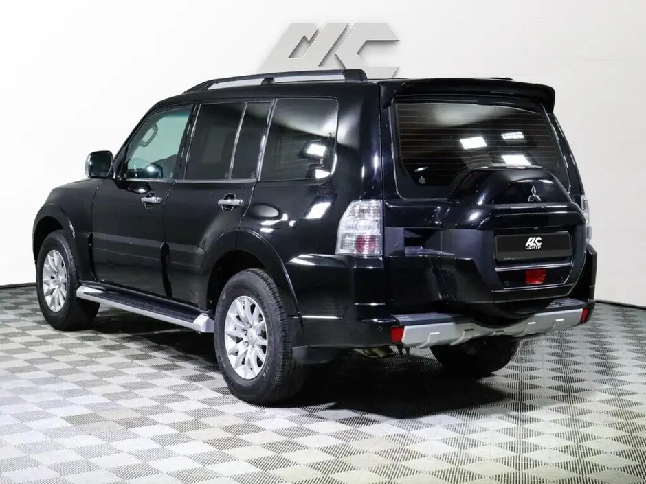 Mitsubishi Pajero, 2017 г.