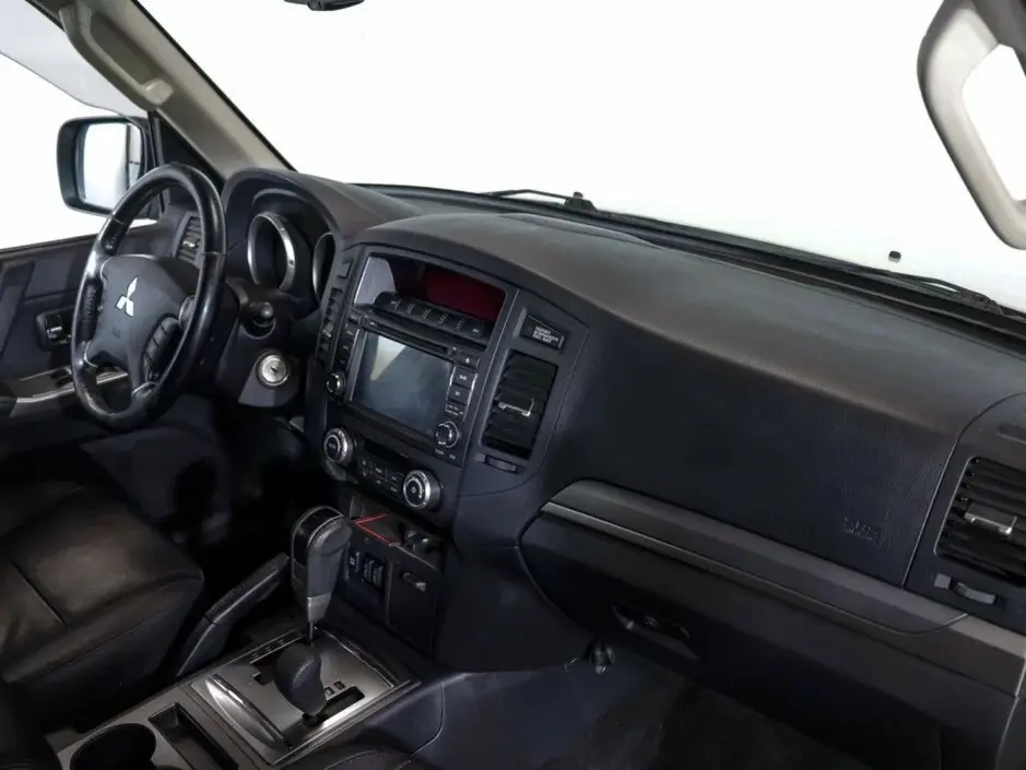 Mitsubishi Pajero, 2014 г.