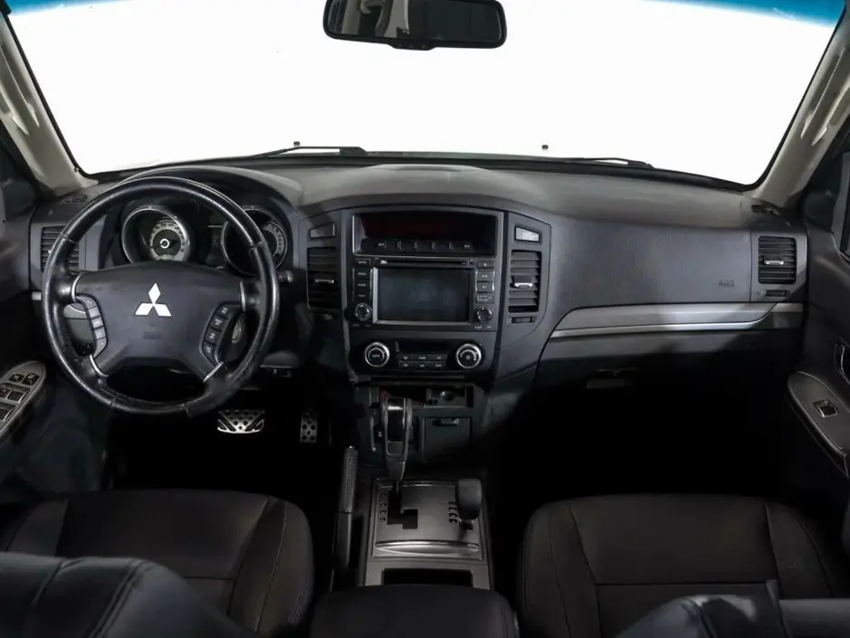 Mitsubishi Pajero, 2014 г.