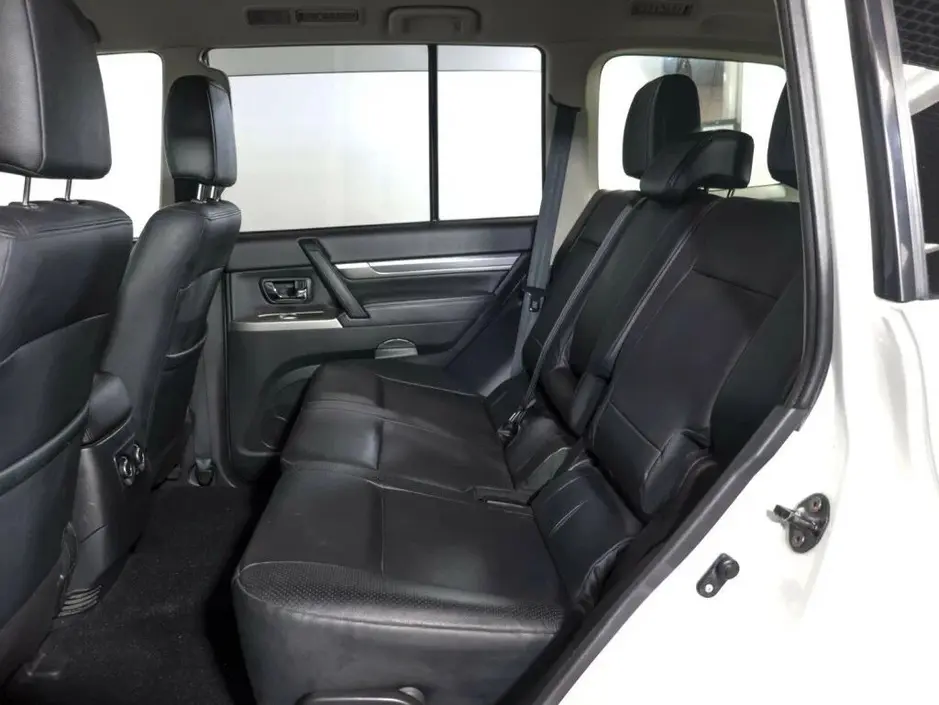 Mitsubishi Pajero, 2014 г.