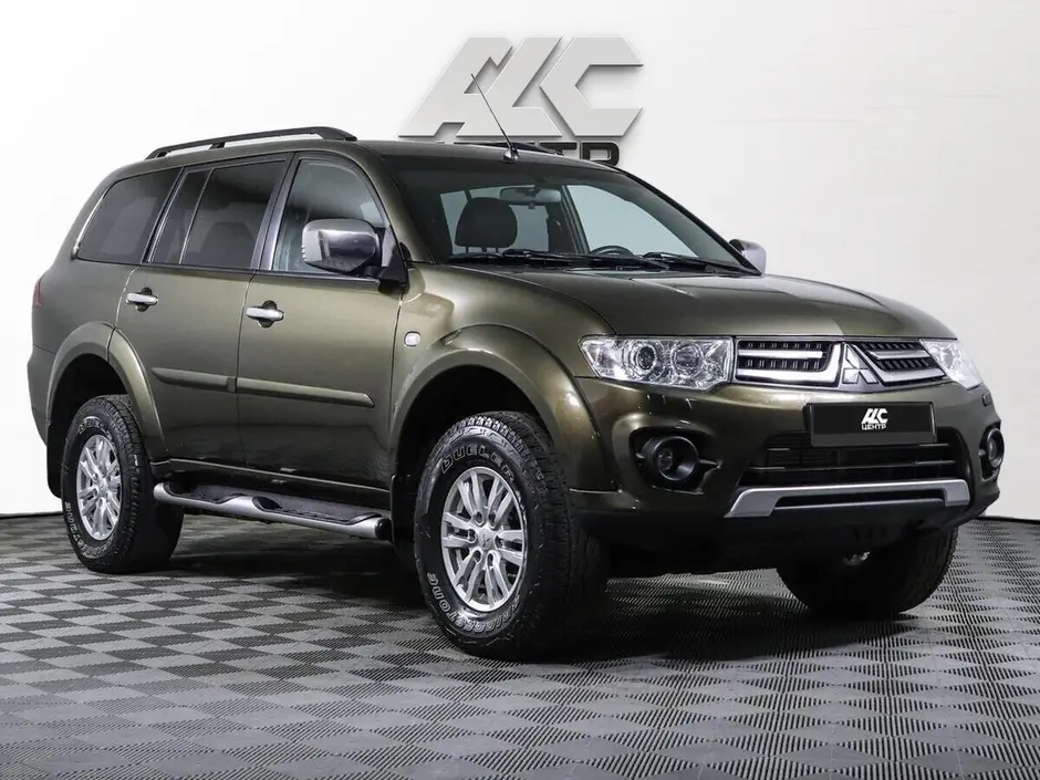 Mitsubishi Pajero Sport, 2013 г.