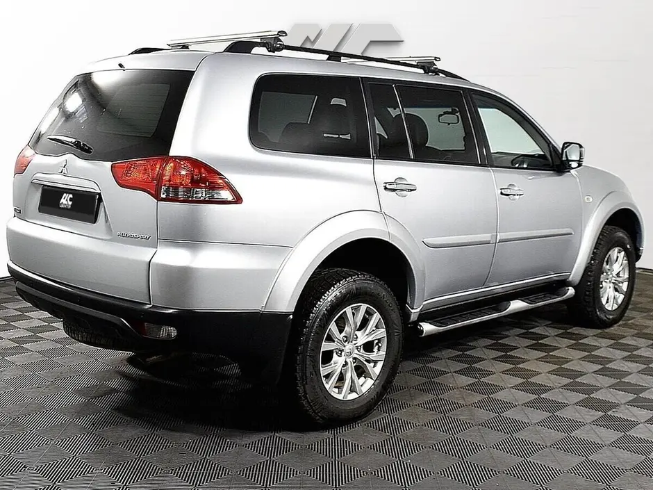 Mitsubishi Pajero Sport, 2013 г.