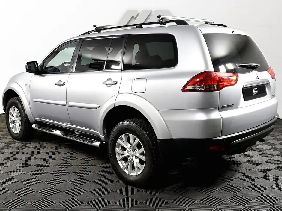 Mitsubishi Pajero Sport, 2013 г.