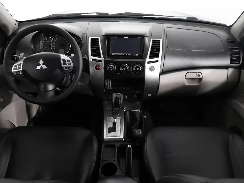 Mitsubishi Pajero Sport, 2010 г.