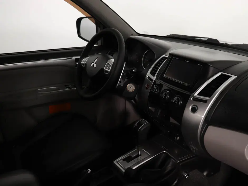 Mitsubishi Pajero Sport, 2010 г.