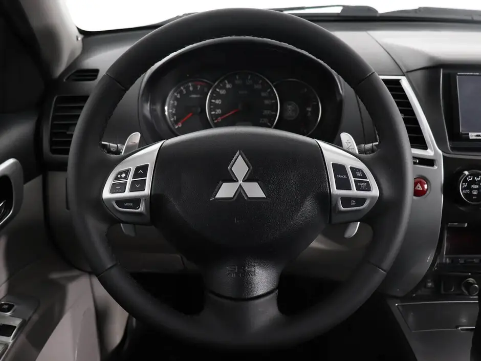 Mitsubishi Pajero Sport, 2010 г.