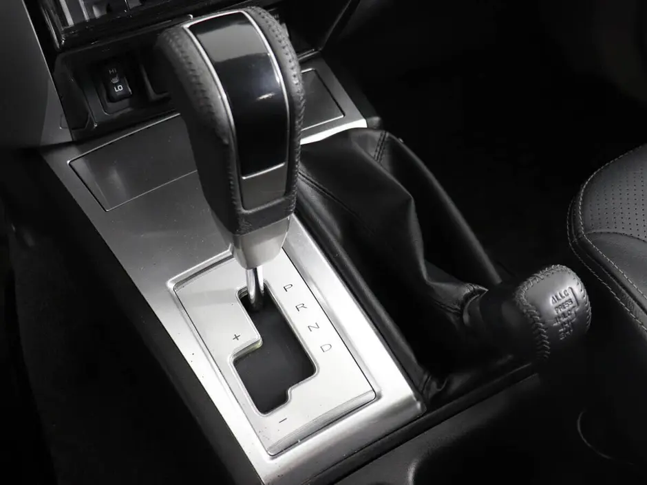 Mitsubishi Pajero Sport, 2010 г.