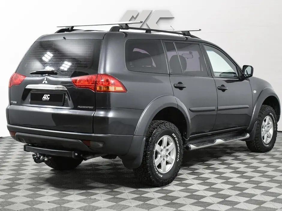 Mitsubishi Pajero Sport, 2012 г.