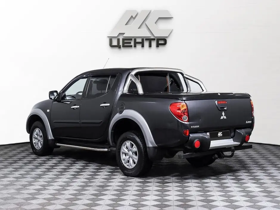 Mitsubishi L200, 2011 г.