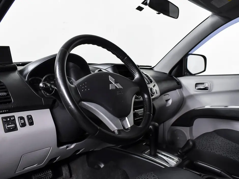 Mitsubishi L200, 2011 г.