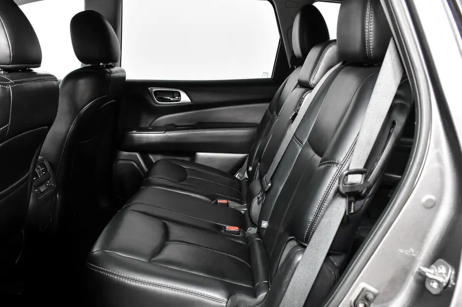 Nissan Pathfinder, 2015 г.