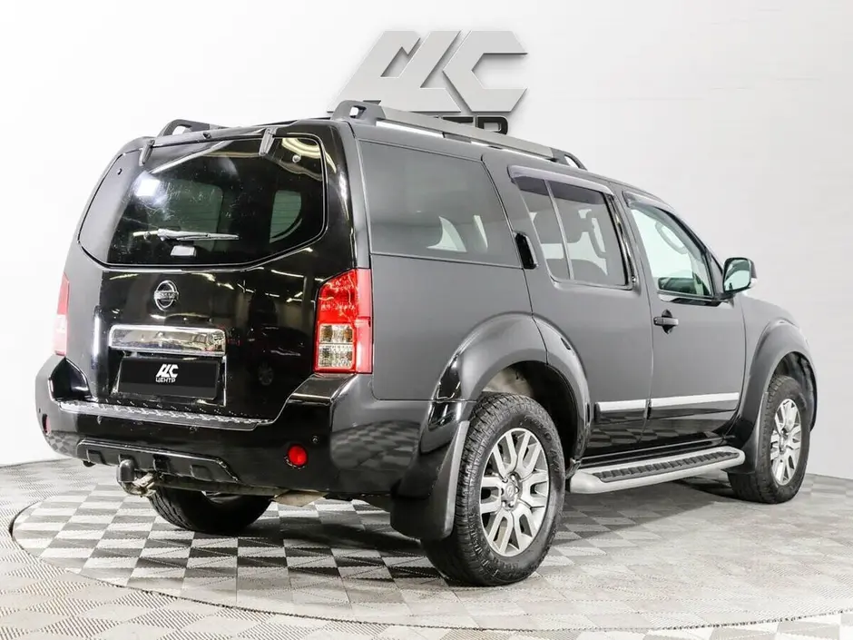 Nissan Pathfinder, 2011 г.