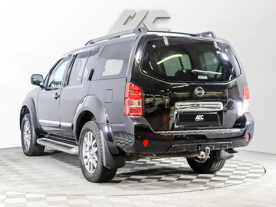 Nissan Pathfinder, 2011 г.