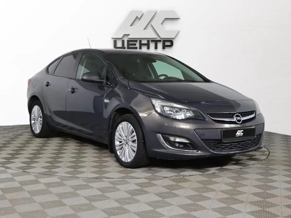Opel Astra, 2012 г.