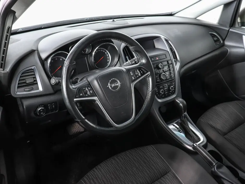 Opel Astra, 2012 г.