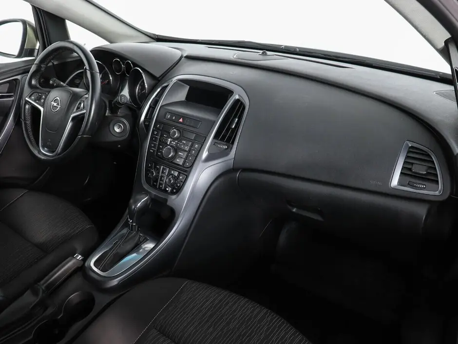 Opel Astra, 2012 г.