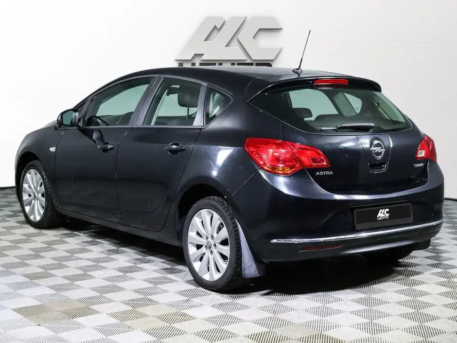 Opel Astra, 2012 г.