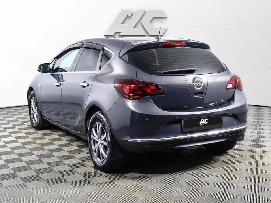 Opel Astra, 2014 г.