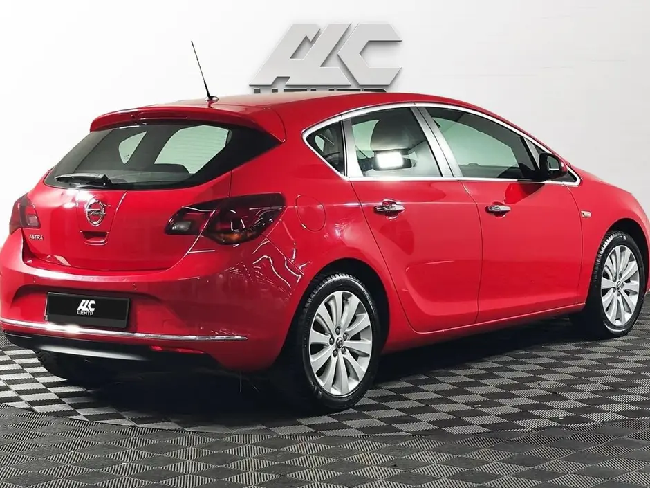Opel Astra, 2012 г.
