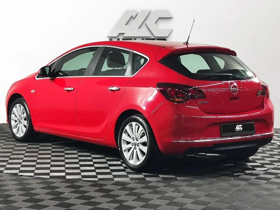 Opel Astra, 2012 г.
