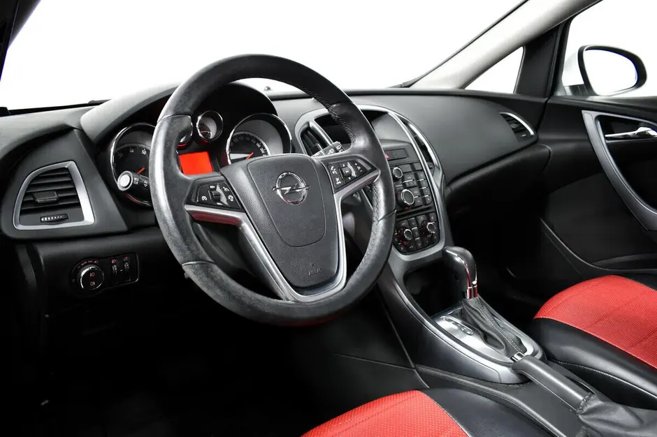 Opel Astra, 2014 г.